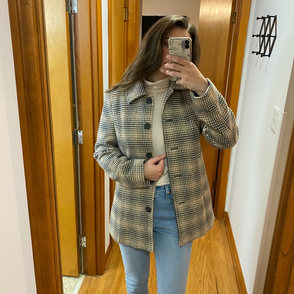 Jaclyn Smith Beige Plaid Pea Coat